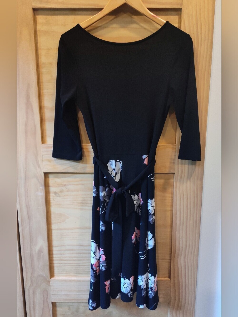 Leota Black Floral 3/4 Sleeve Romantic Parisian Chic Midi Dress | Made In USA |M - Picture 1 of 6